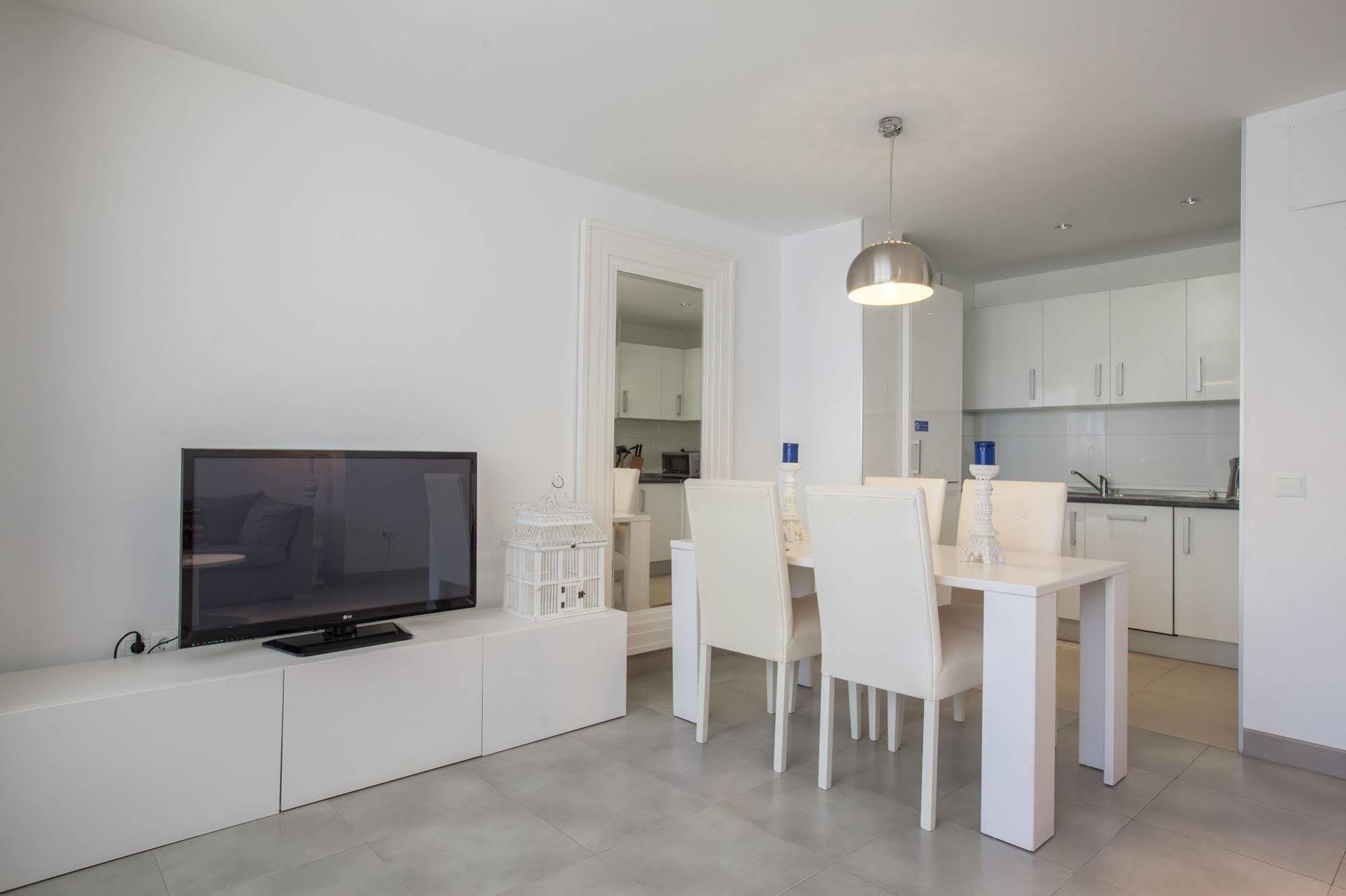Апартаменты Malaga Andes Экстерьер фото