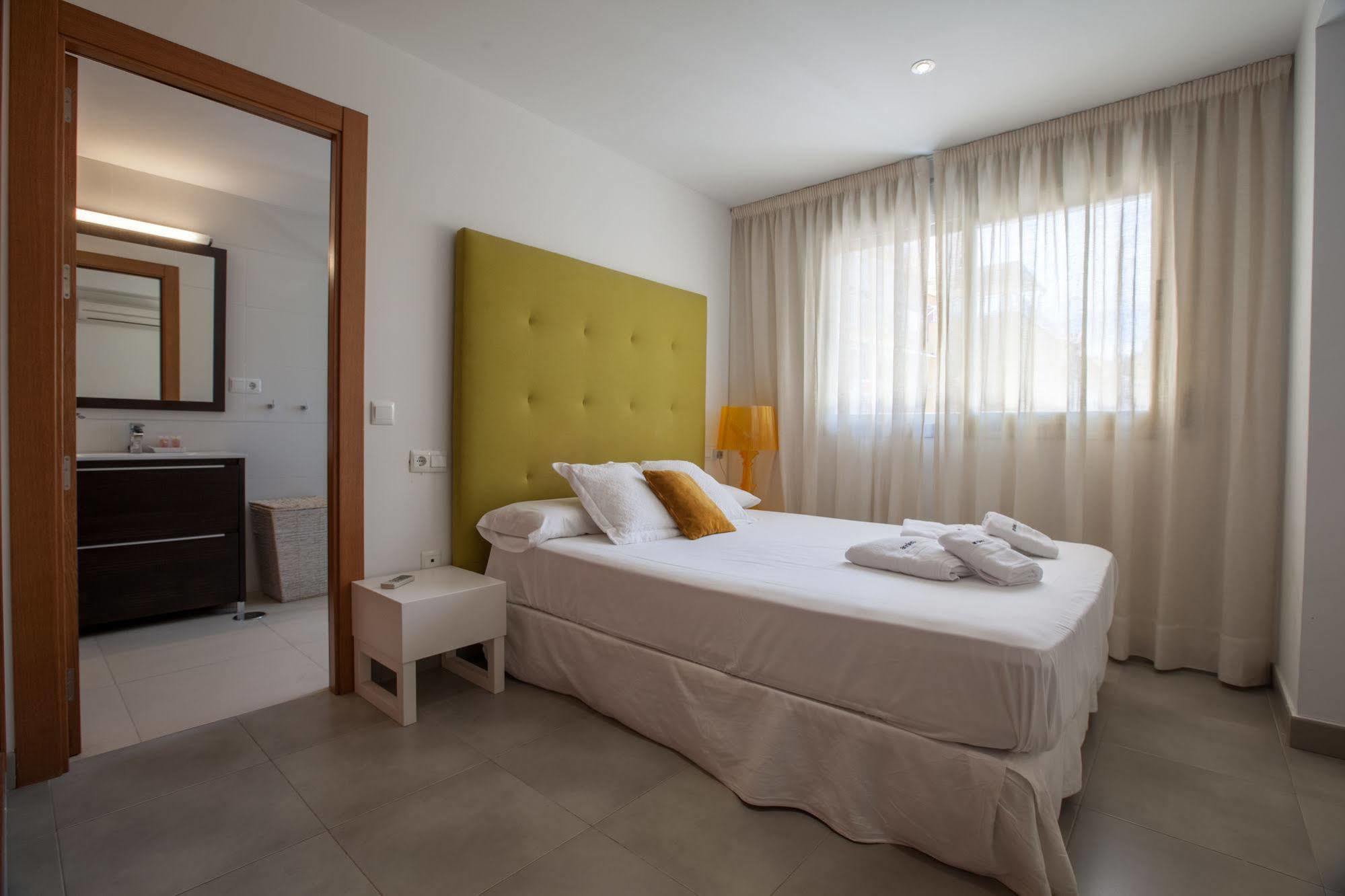 Апартаменты Malaga Andes Экстерьер фото